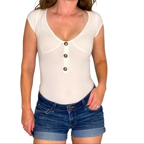 Reformation Marten Bodysuit - Picture 1 of 6